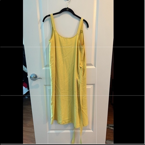 EVERLANE Japanese GoWeave Sleeveless Wrap Dress - Picture 8 of 12